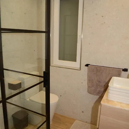 Seaviews, Modern & Spacious Apartment