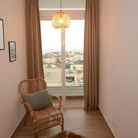 Seaviews, Modern & Spacious Apartment Ix-Xaghra ta' Barra